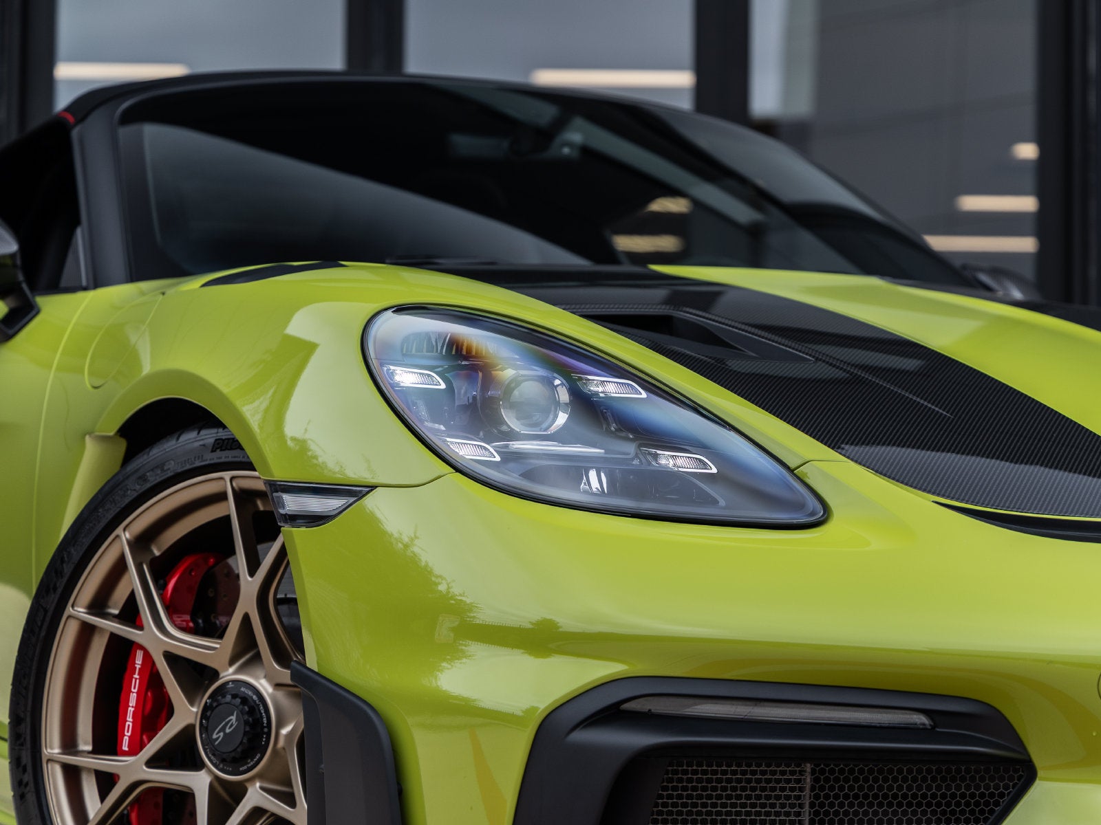 2025 Porsche 718 Spyder RS