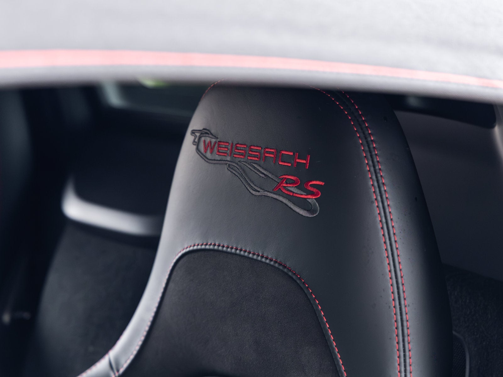 2025 Porsche 718 Spyder RS