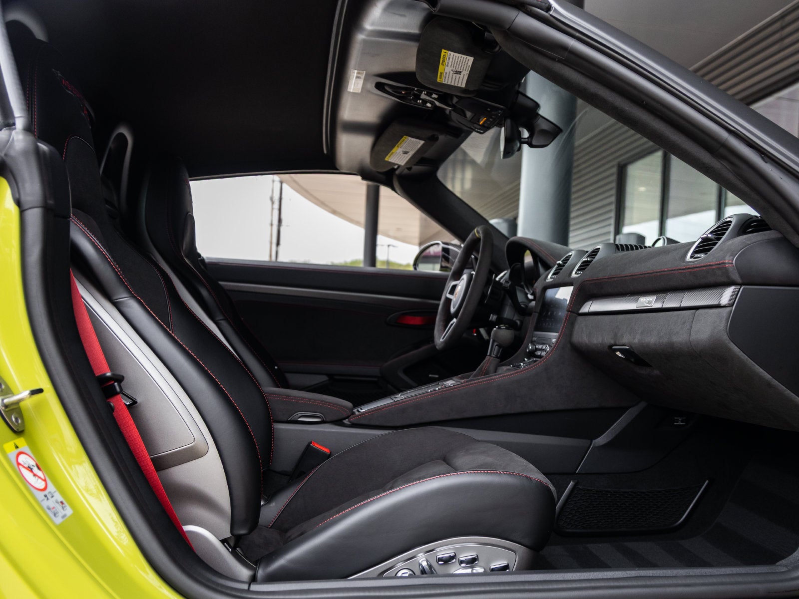 2025 Porsche 718 Spyder RS