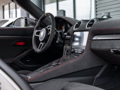 2025 Porsche 718 Spyder RS