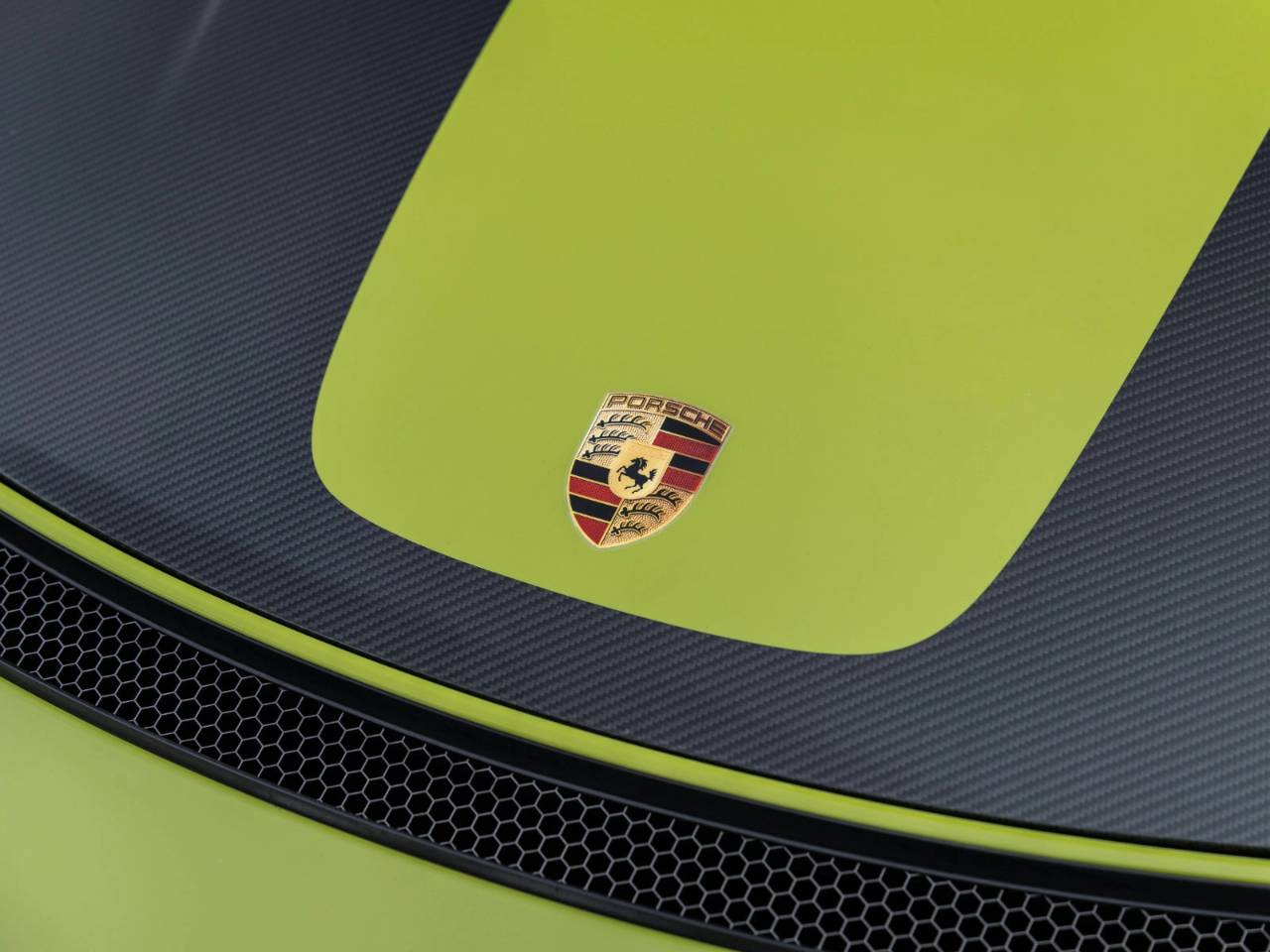 2025 Porsche 718 718 Spyder RS