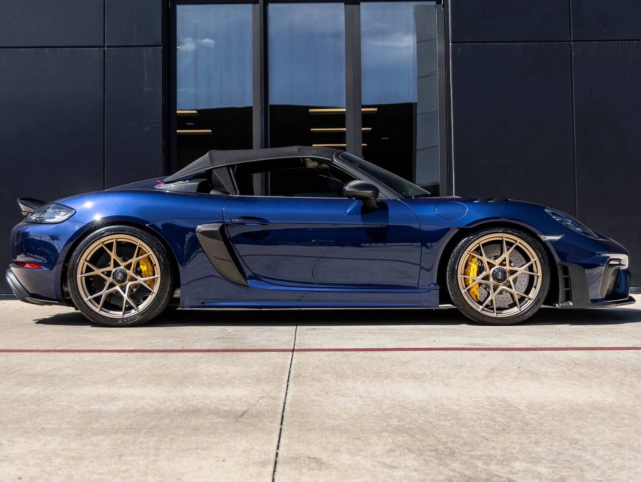 2024 Porsche 718 Spyder RS