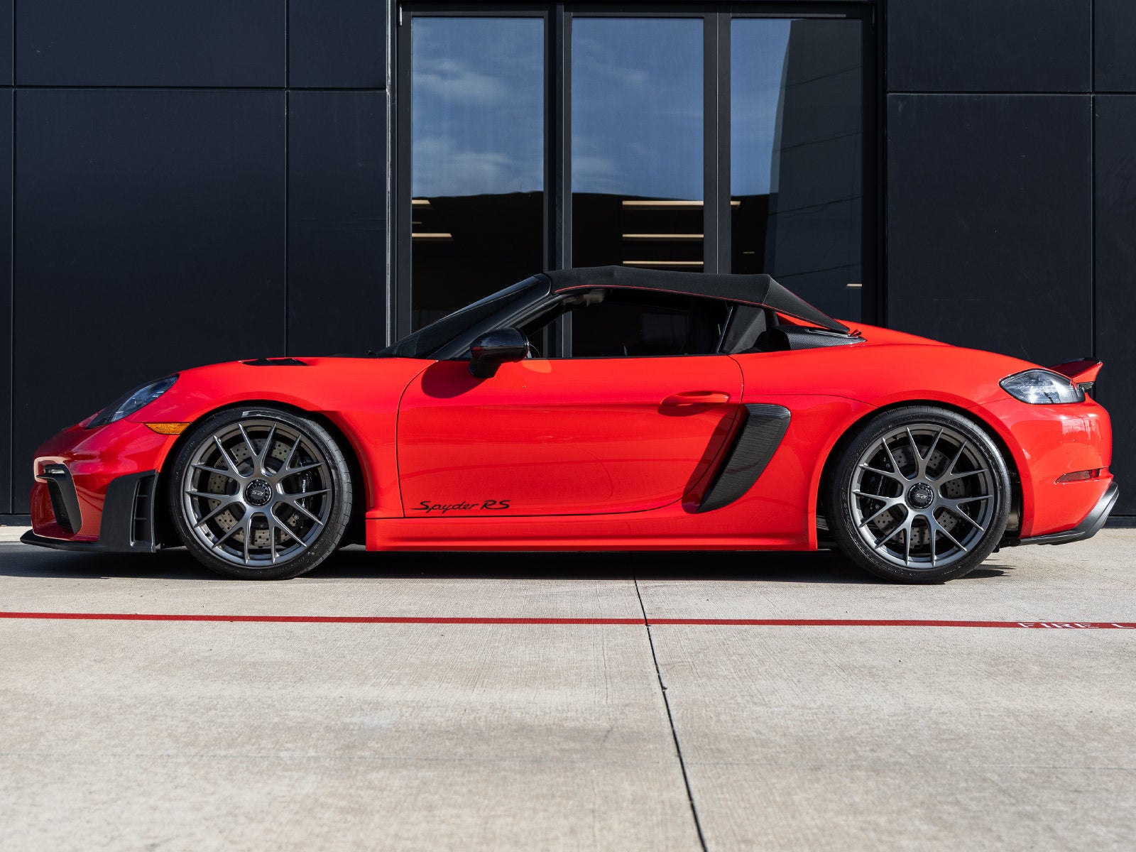 2025 Porsche 718 718 Spyder RS
