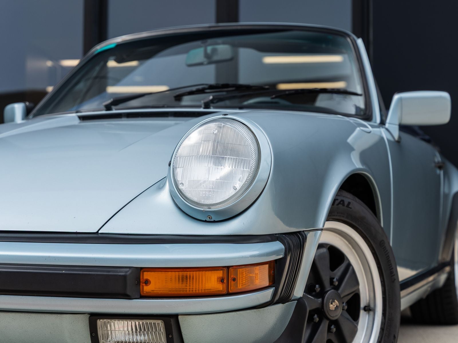 1988 Porsche 911 Carrera Cabriolet