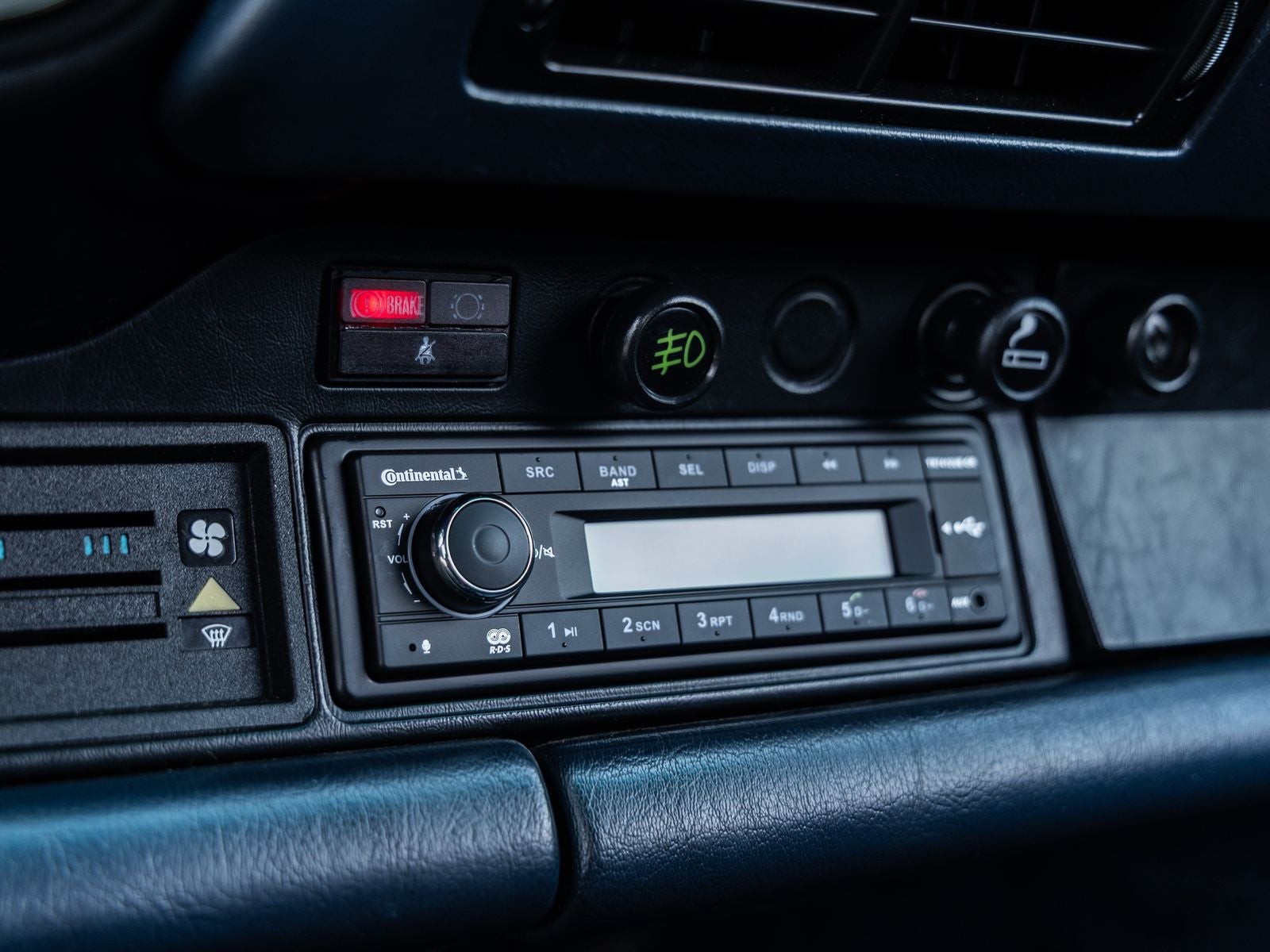 1988 Porsche 911 Carrera Cabriolet