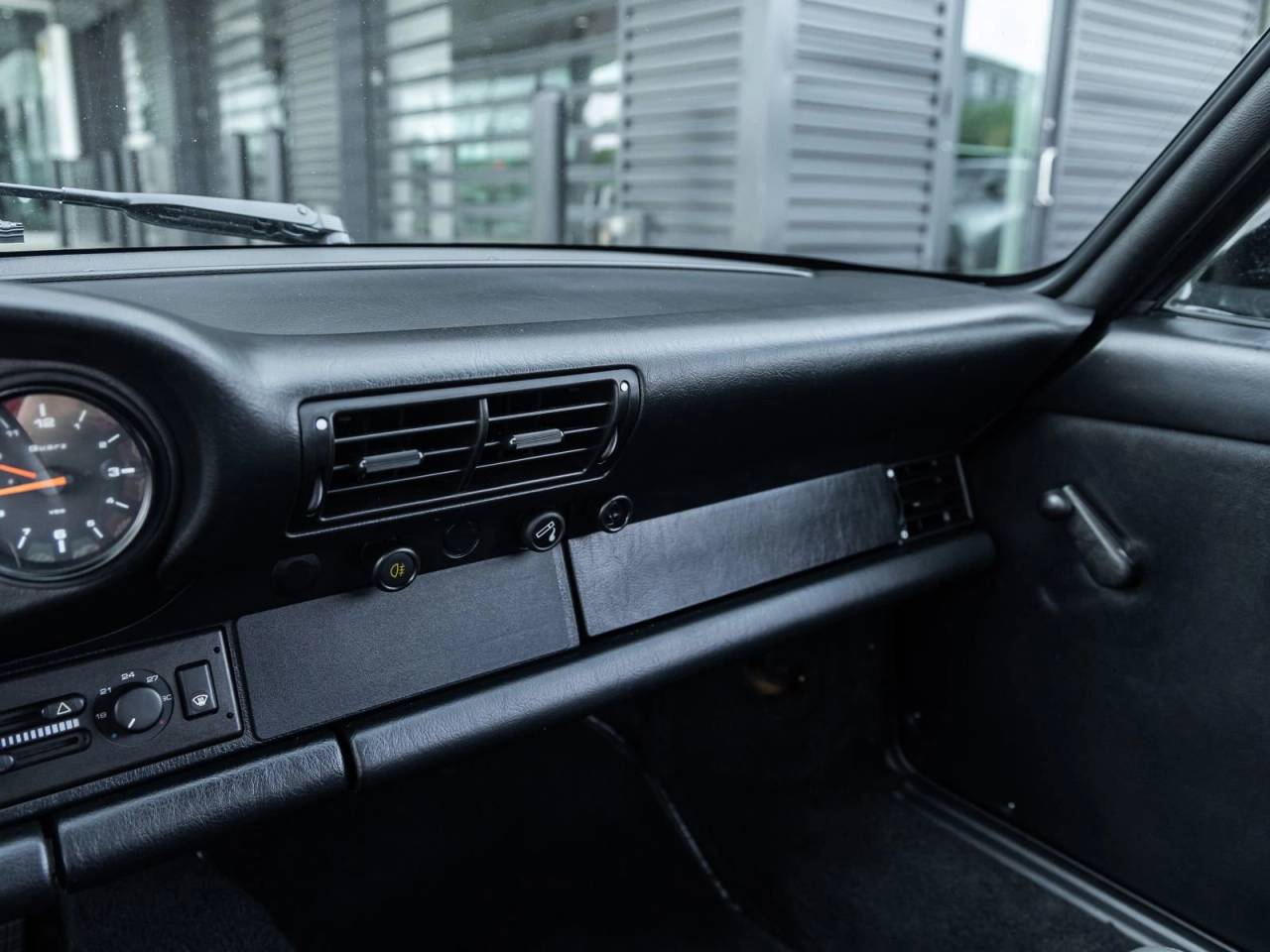 1992 Porsche 911 Carrera 2