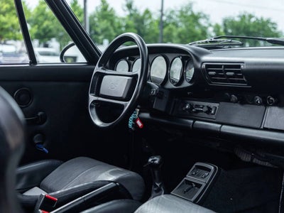 1992 Porsche 911 Carrera 2