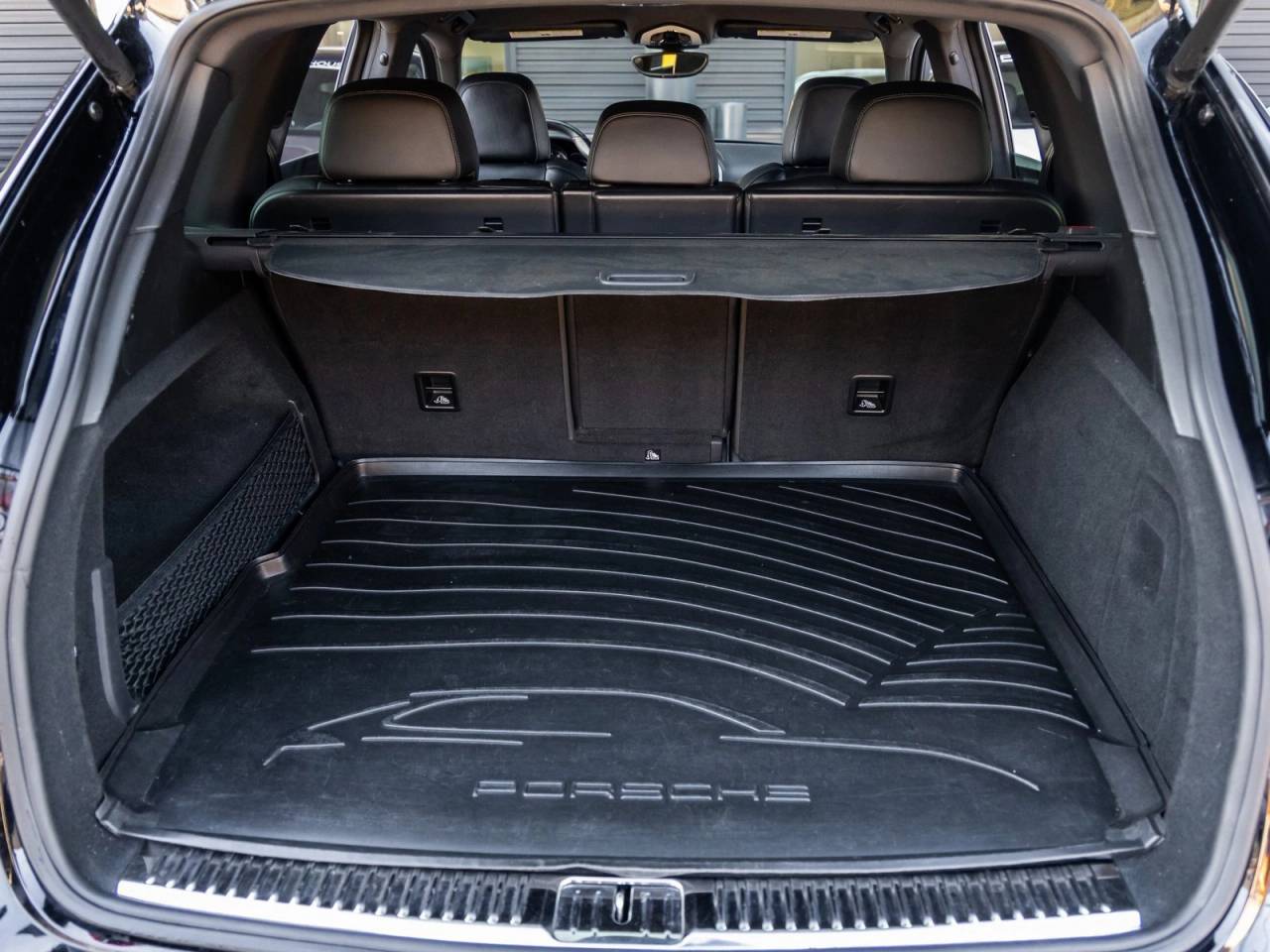 2018 Porsche Cayenne Cayenne