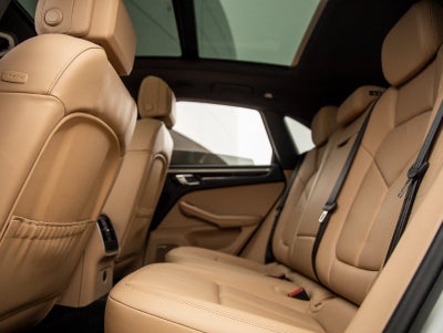 2021 Porsche Macan Macan