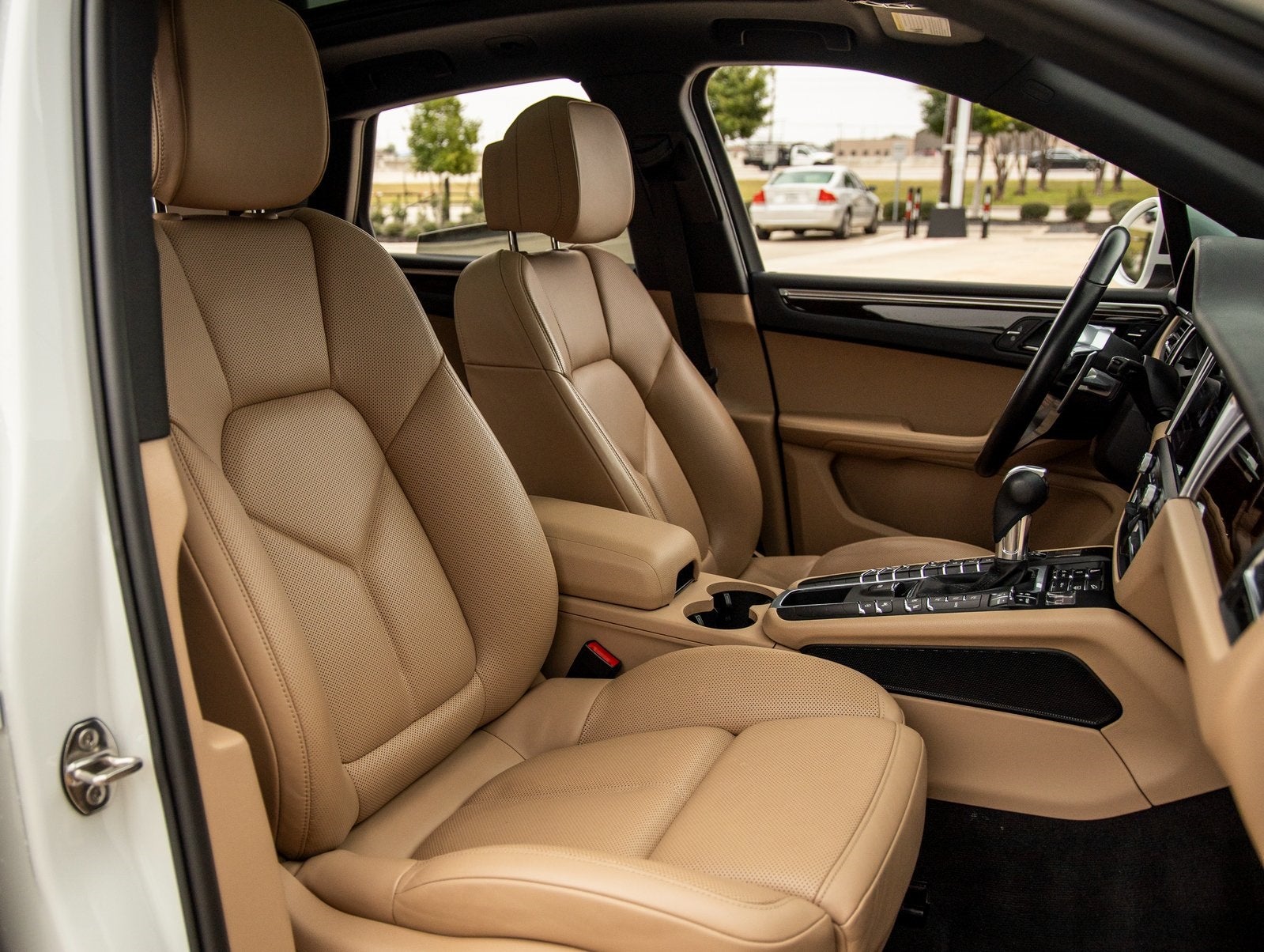 2021 Porsche Macan Macan