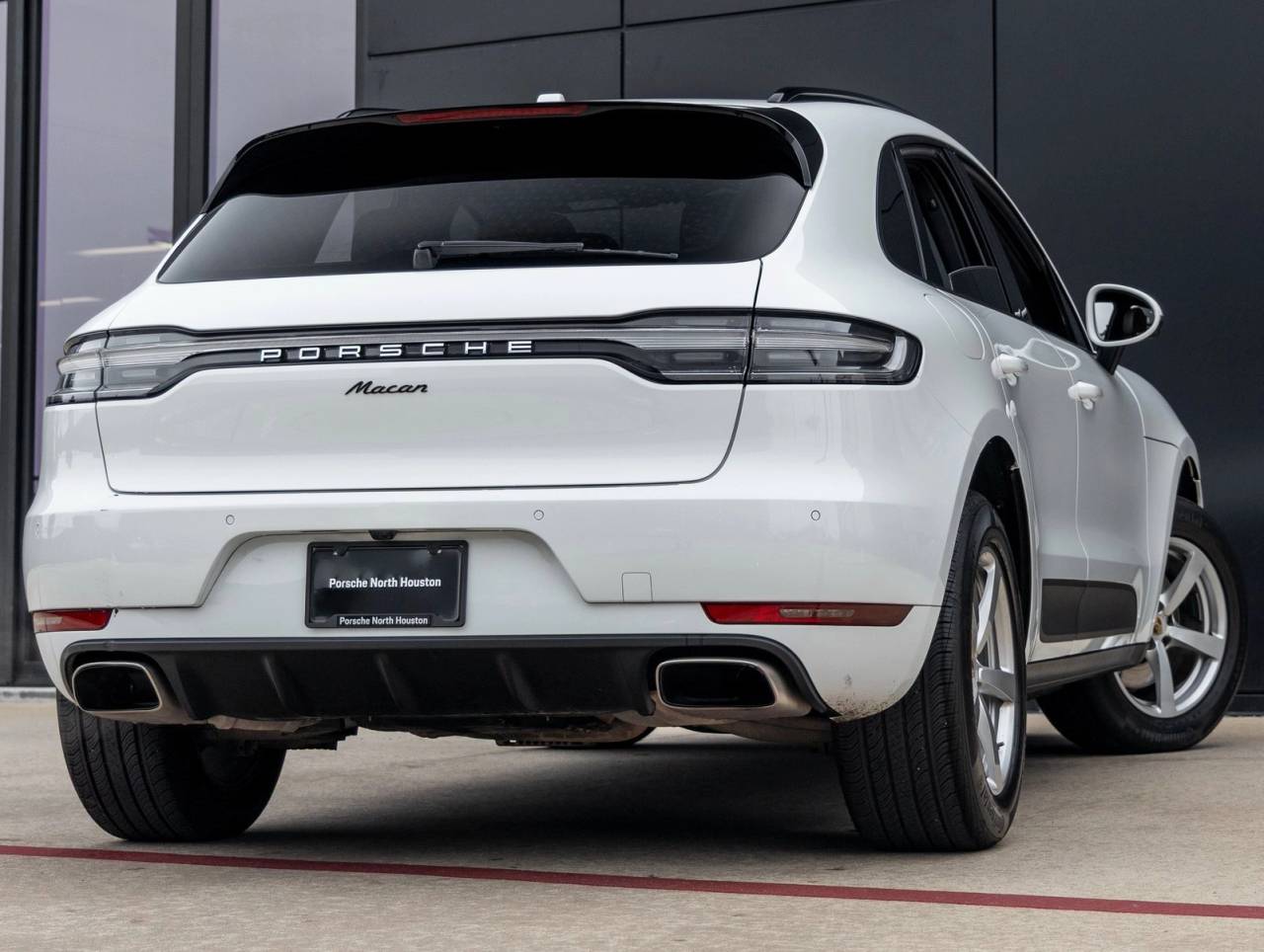 2021 Porsche Macan Macan