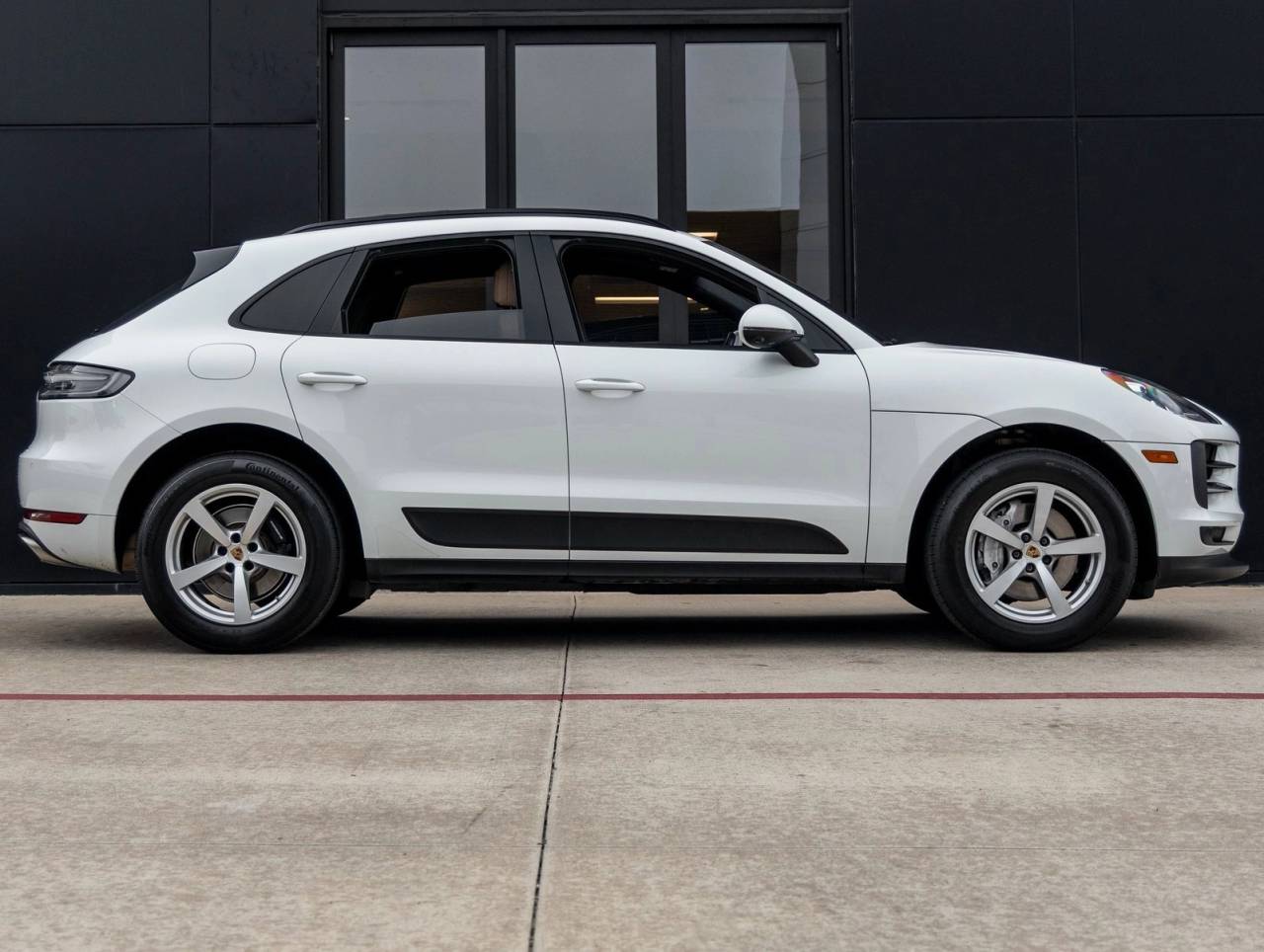 2021 Porsche Macan Macan