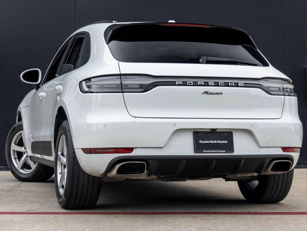 2021 Porsche Macan Macan