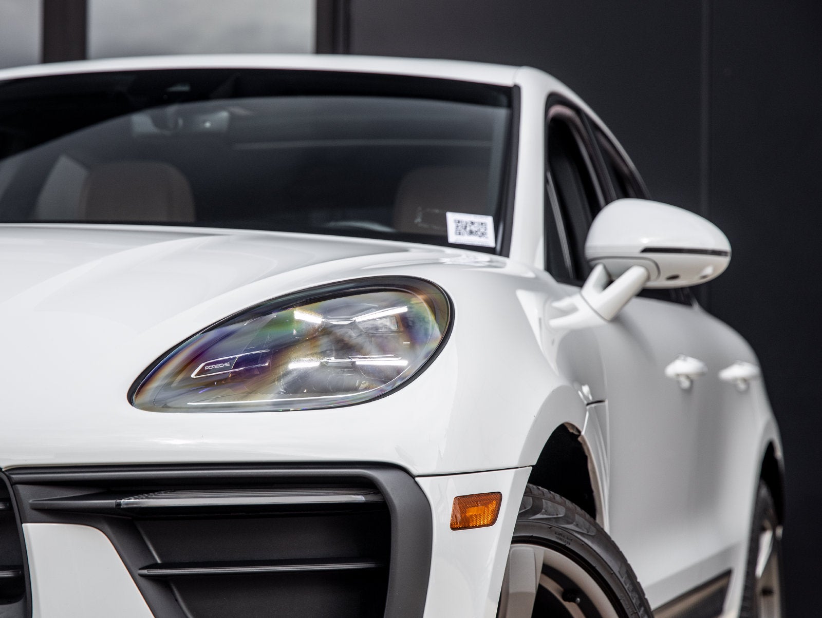 2023 Porsche Macan Base