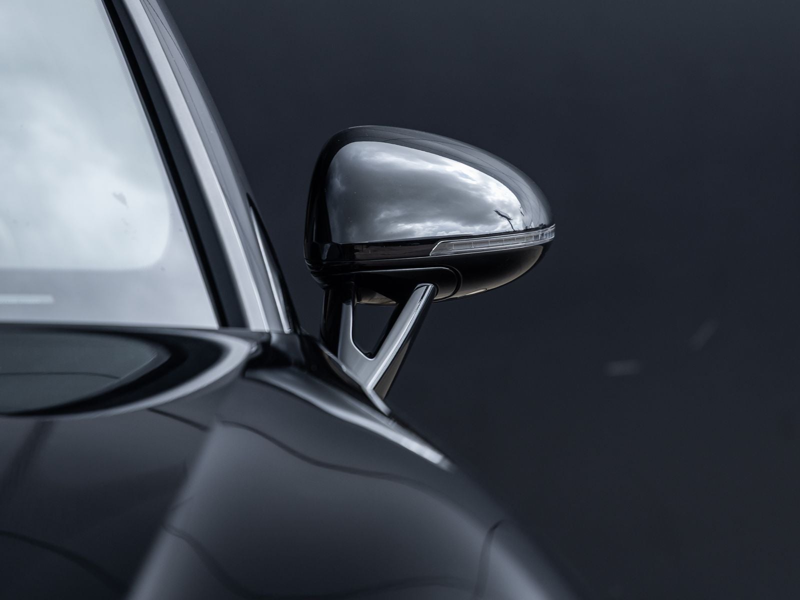 2024 Porsche Macan Macan (MY24)