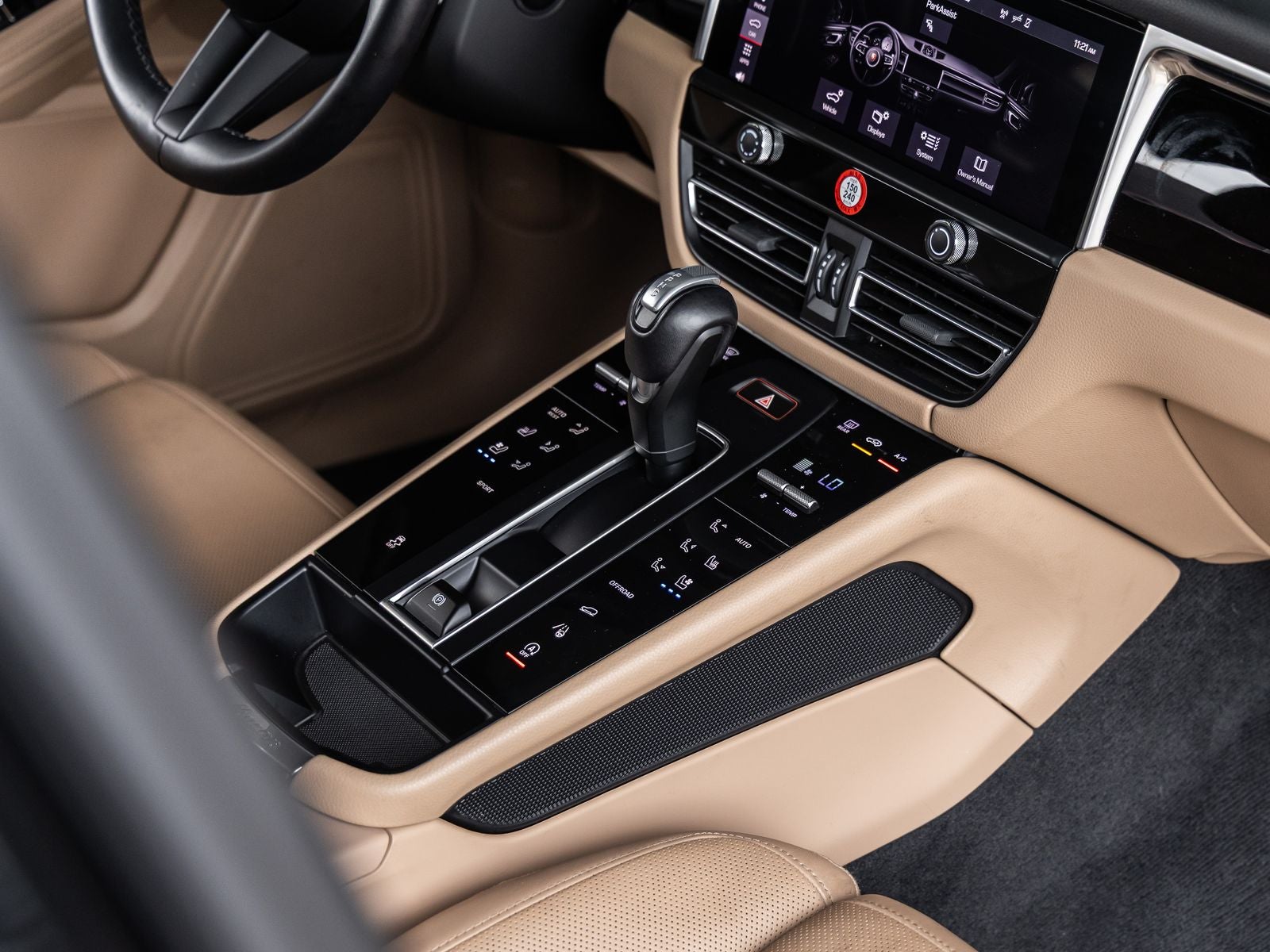 2024 Porsche Macan Macan (MY24)
