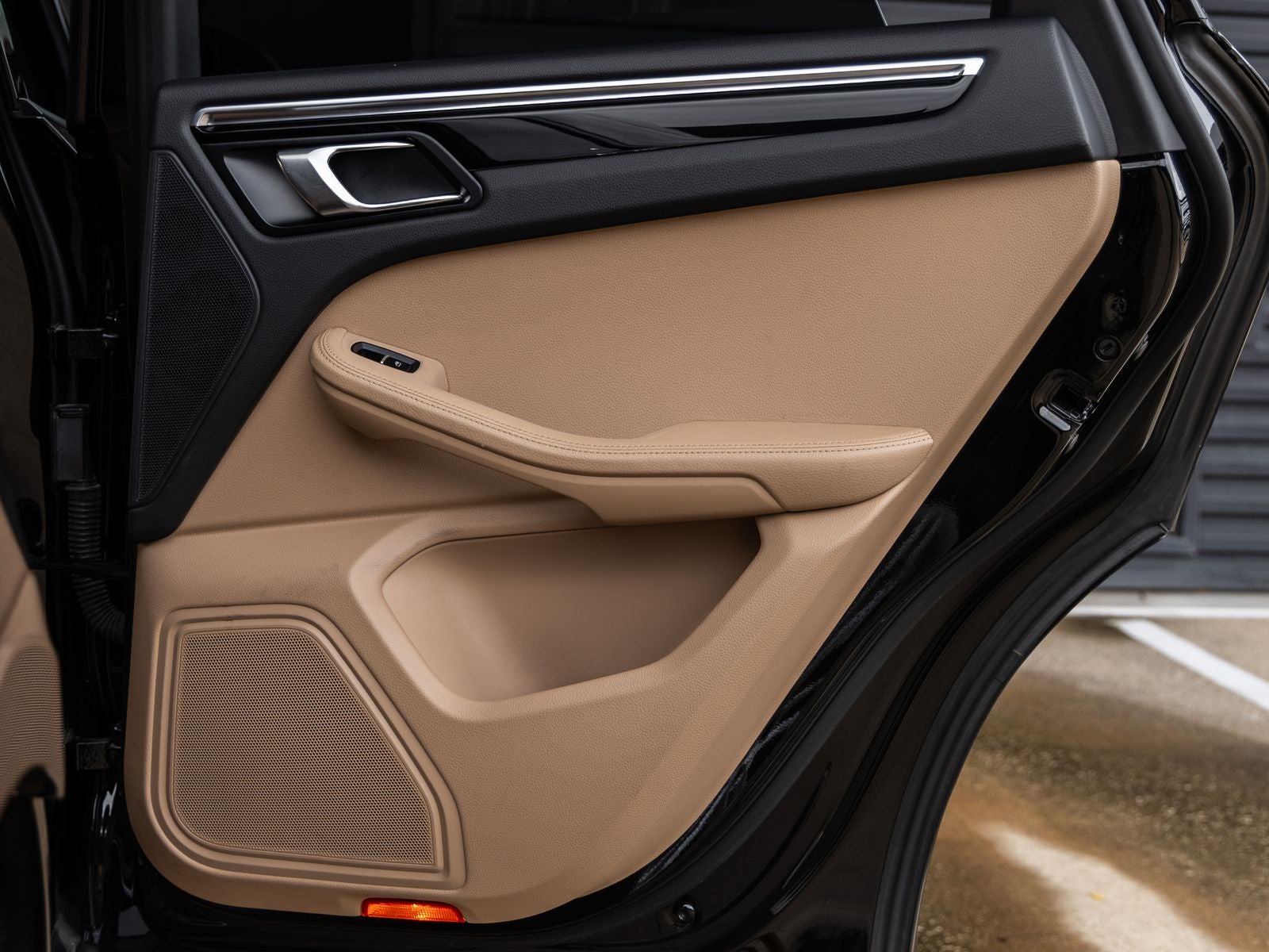 2024 Porsche Macan Macan (MY24)