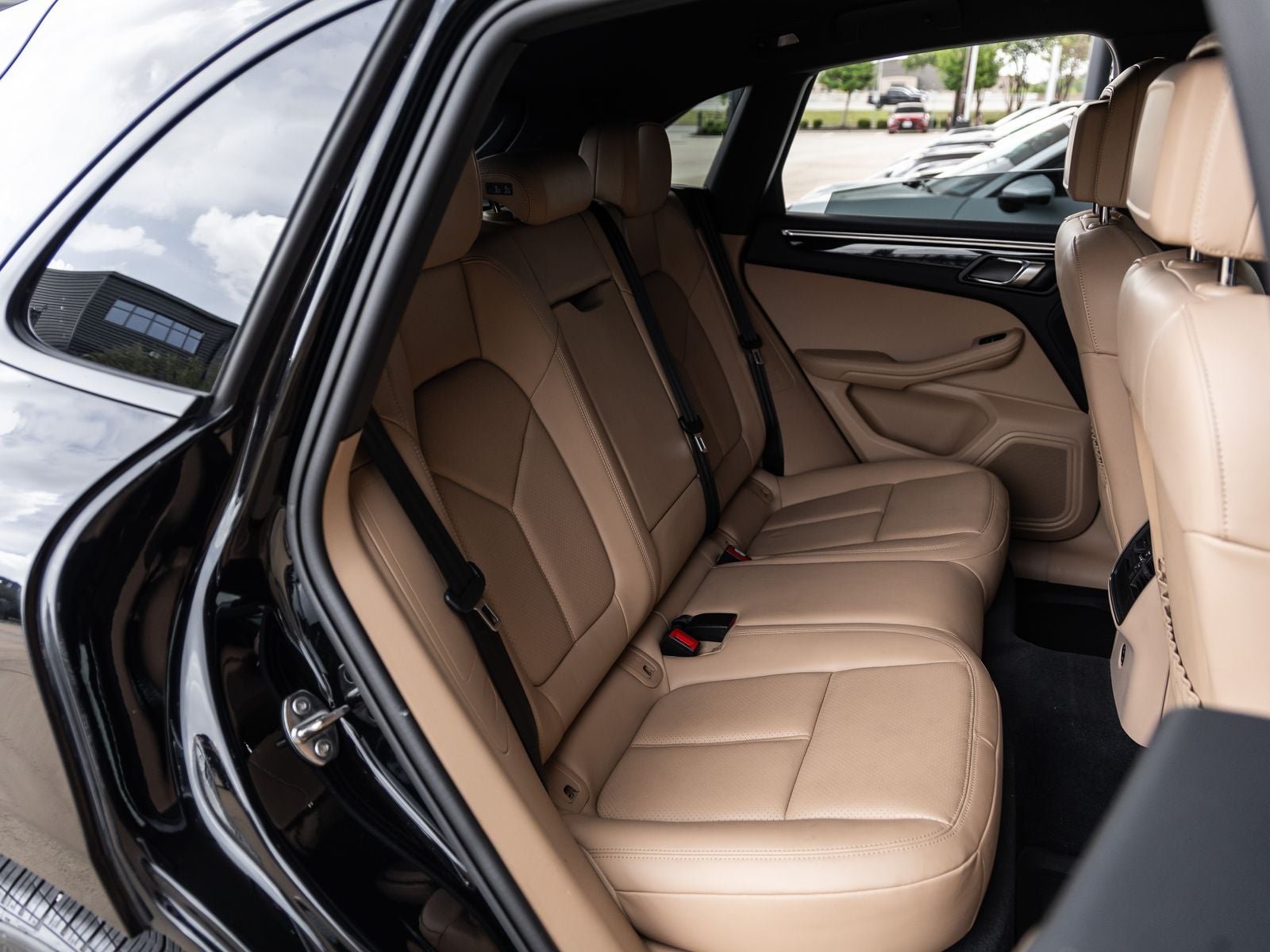 2024 Porsche Macan Macan (MY24)