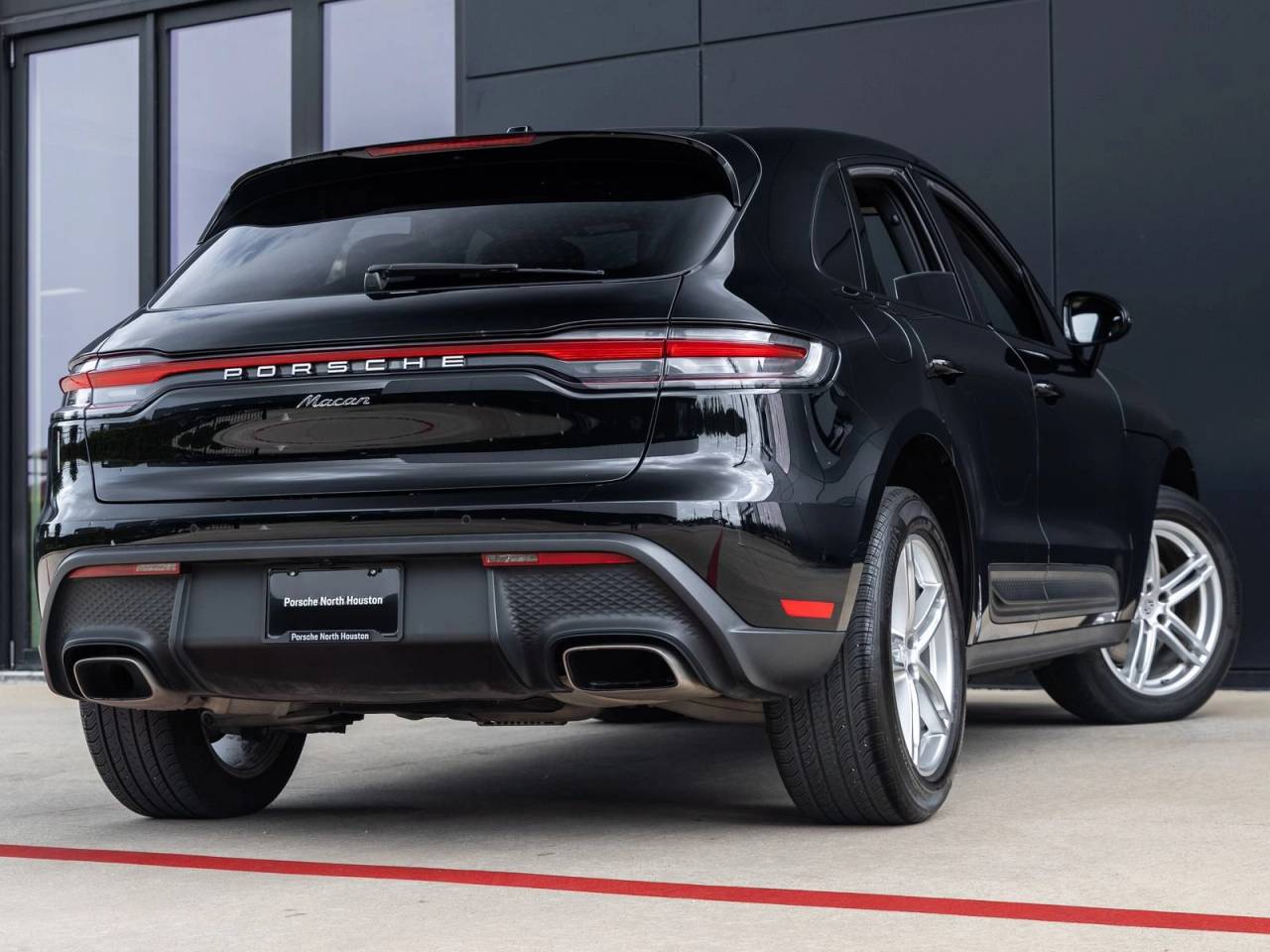 2024 Porsche Macan Macan (MY24)