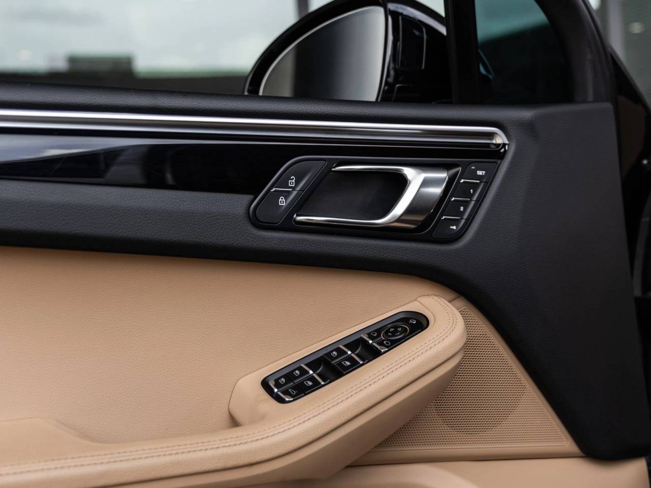 2024 Porsche Macan Macan (MY24)