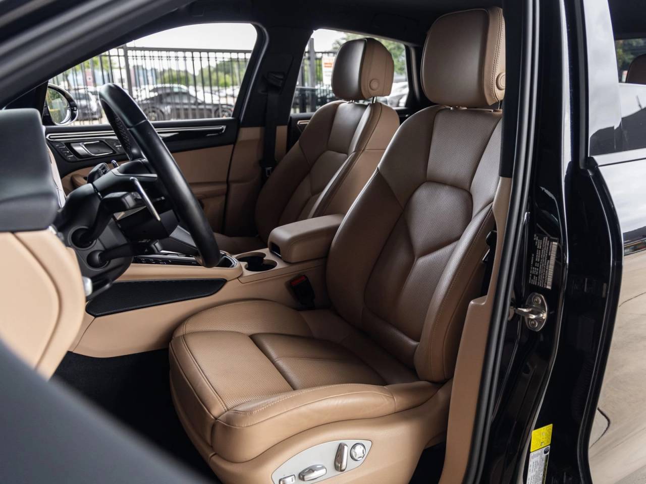 2024 Porsche Macan Macan (MY24)
