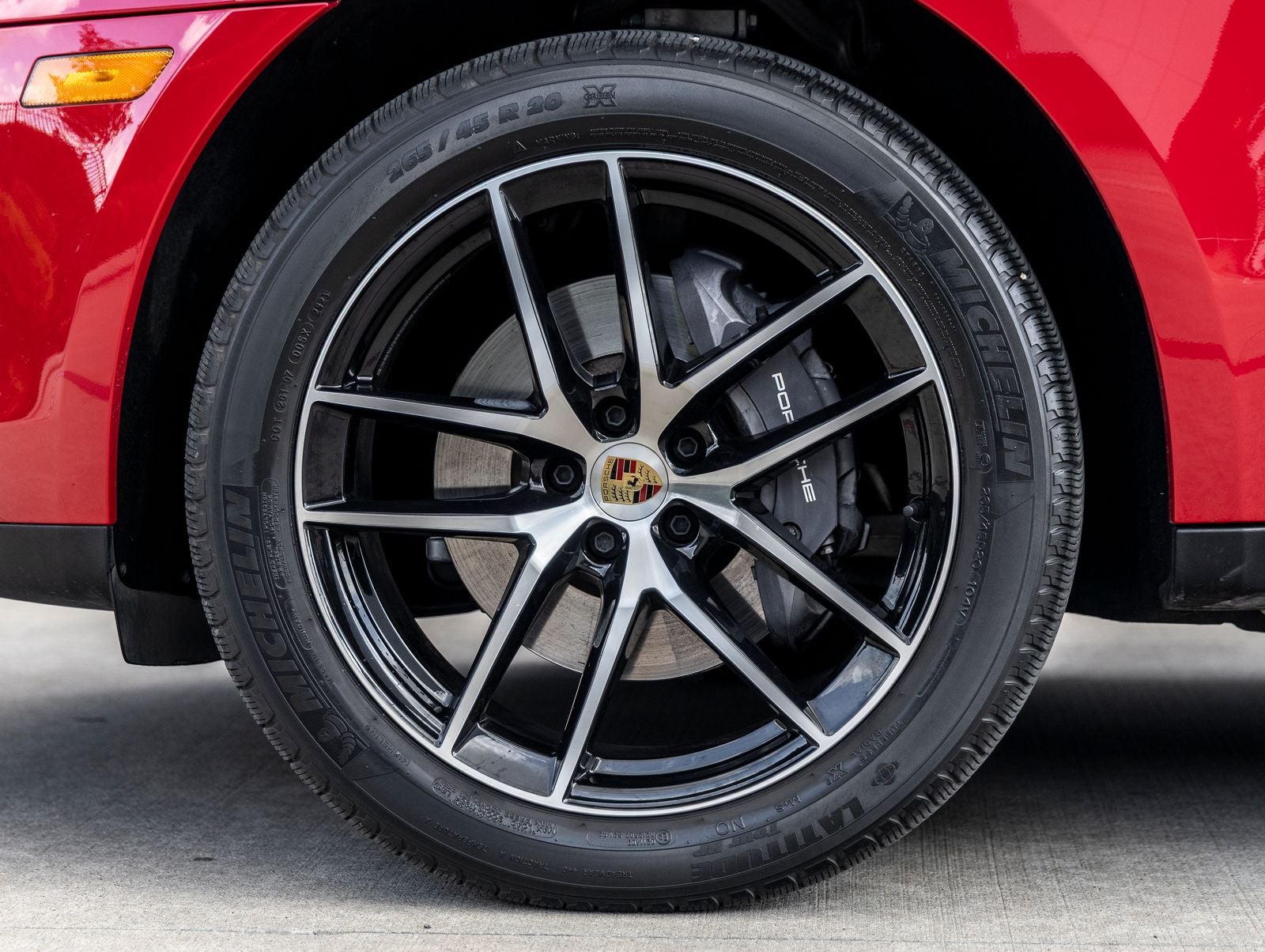 2024 Porsche Macan Macan (MY24)