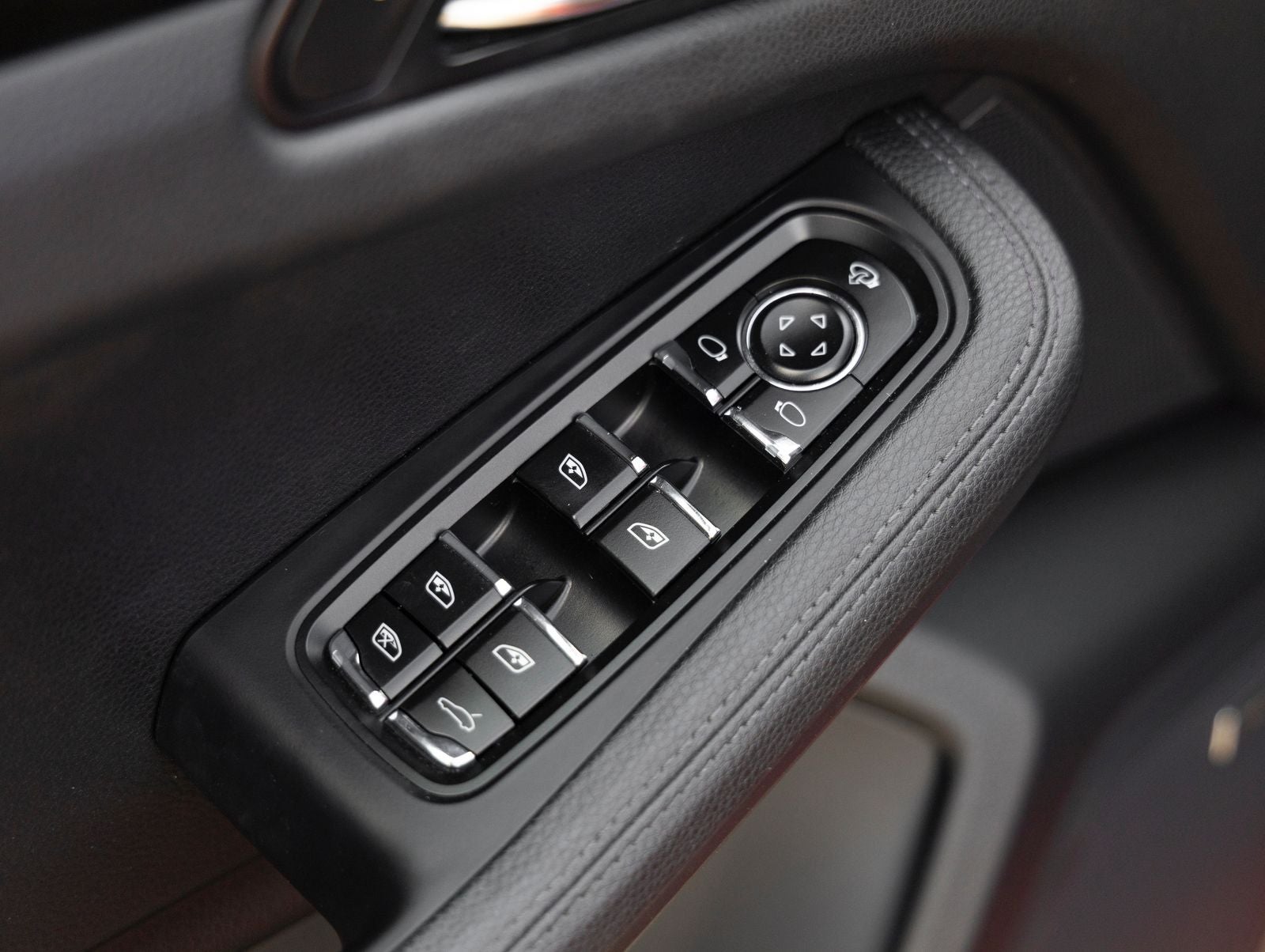 2024 Porsche Macan Macan (MY24)