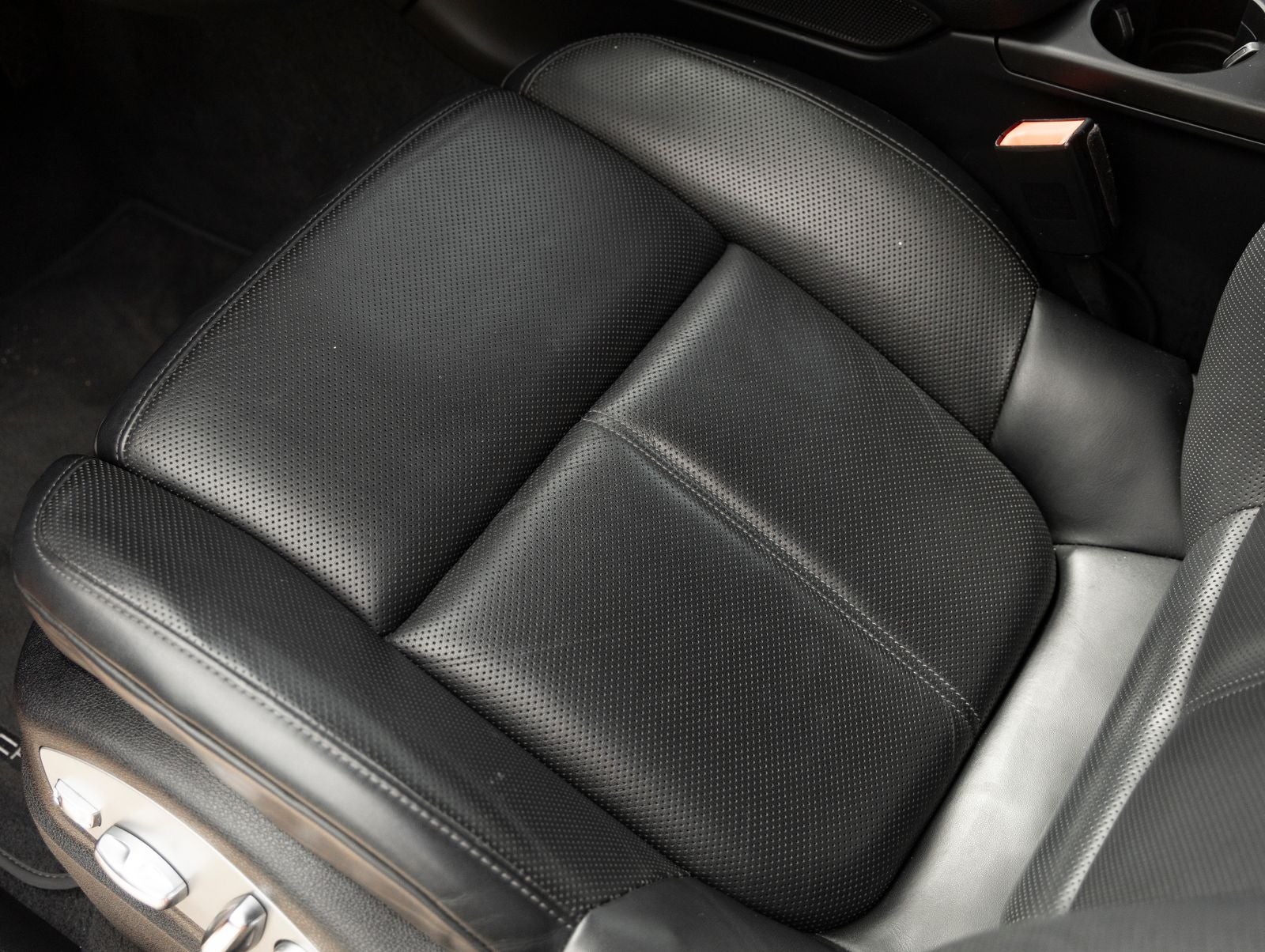 2024 Porsche Macan Macan (MY24)