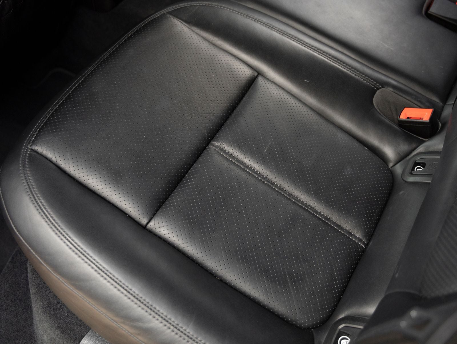 2024 Porsche Macan Macan (MY24)