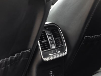 2024 Porsche Macan Macan (MY24)