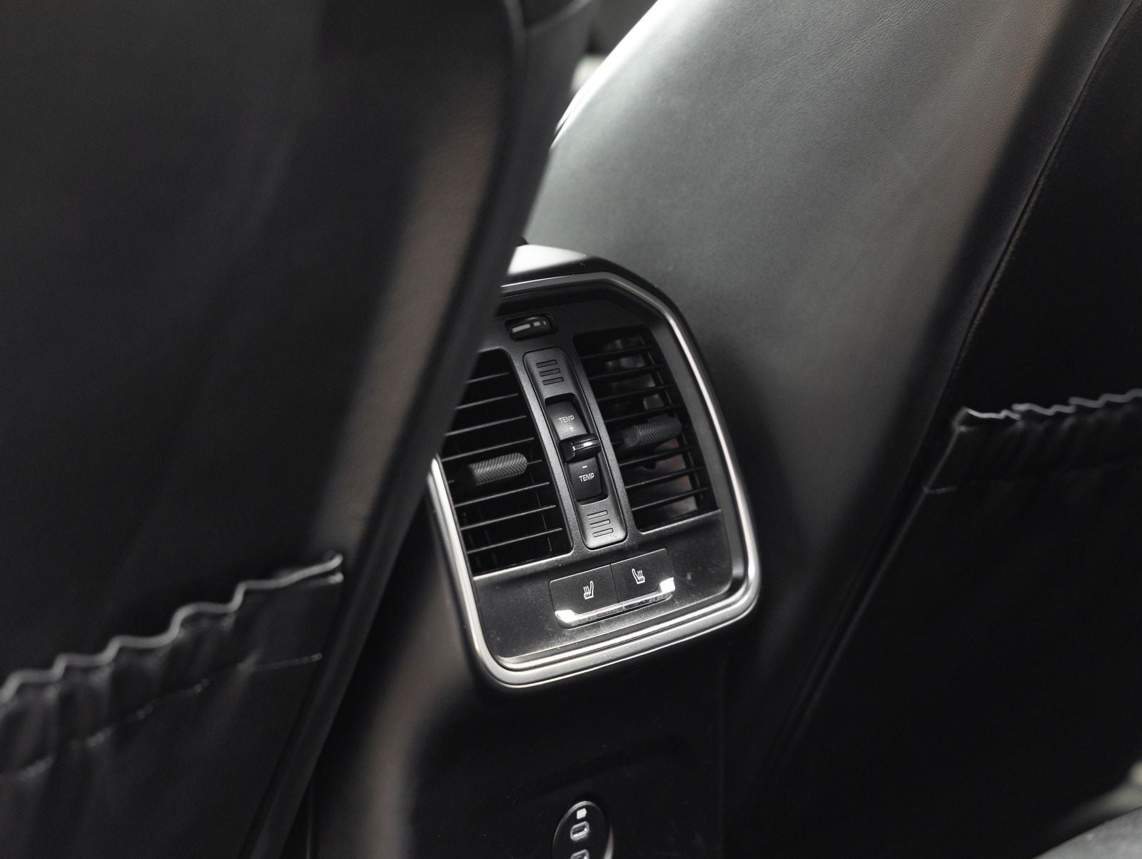 2024 Porsche Macan Macan (MY24)