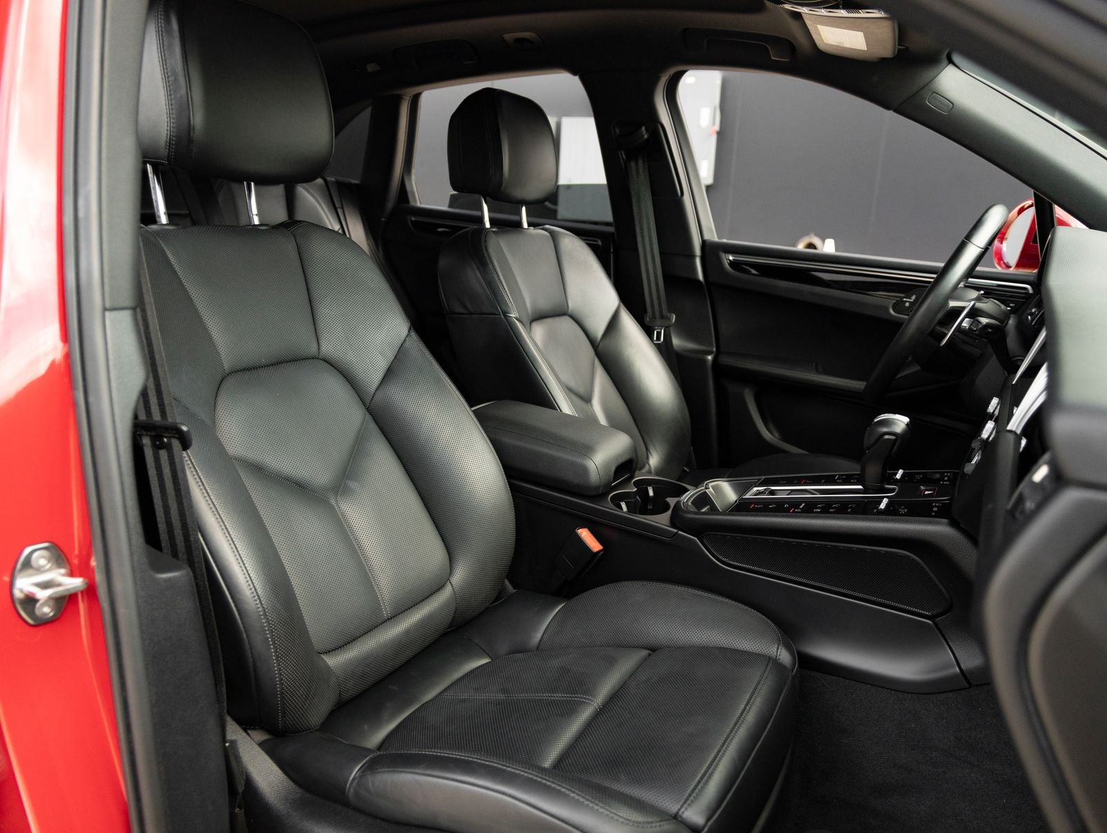 2024 Porsche Macan Macan (MY24)