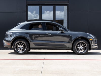 2025 Porsche Macan Macan