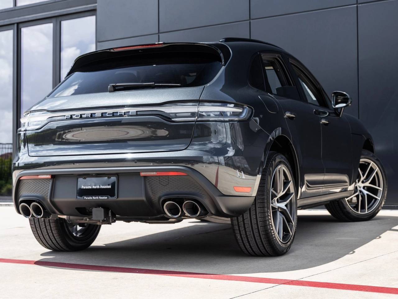 2025 Porsche Macan Macan