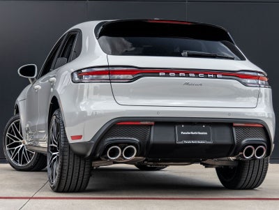 2026 Porsche Macan AWD