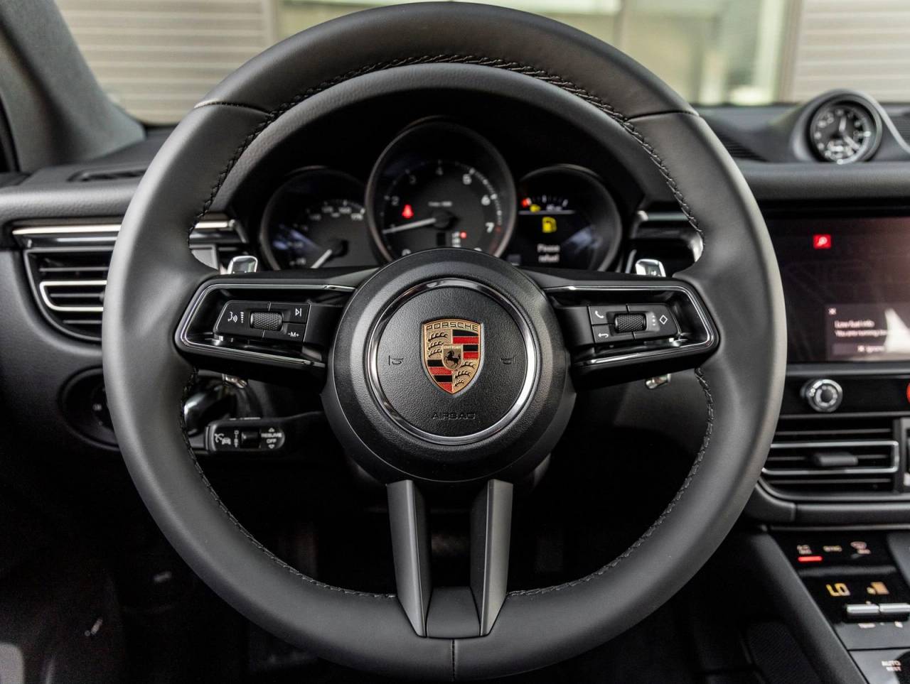 2026 Porsche Macan AWD