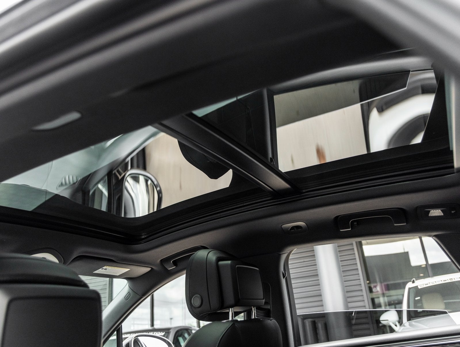 2026 Porsche Macan Macan T