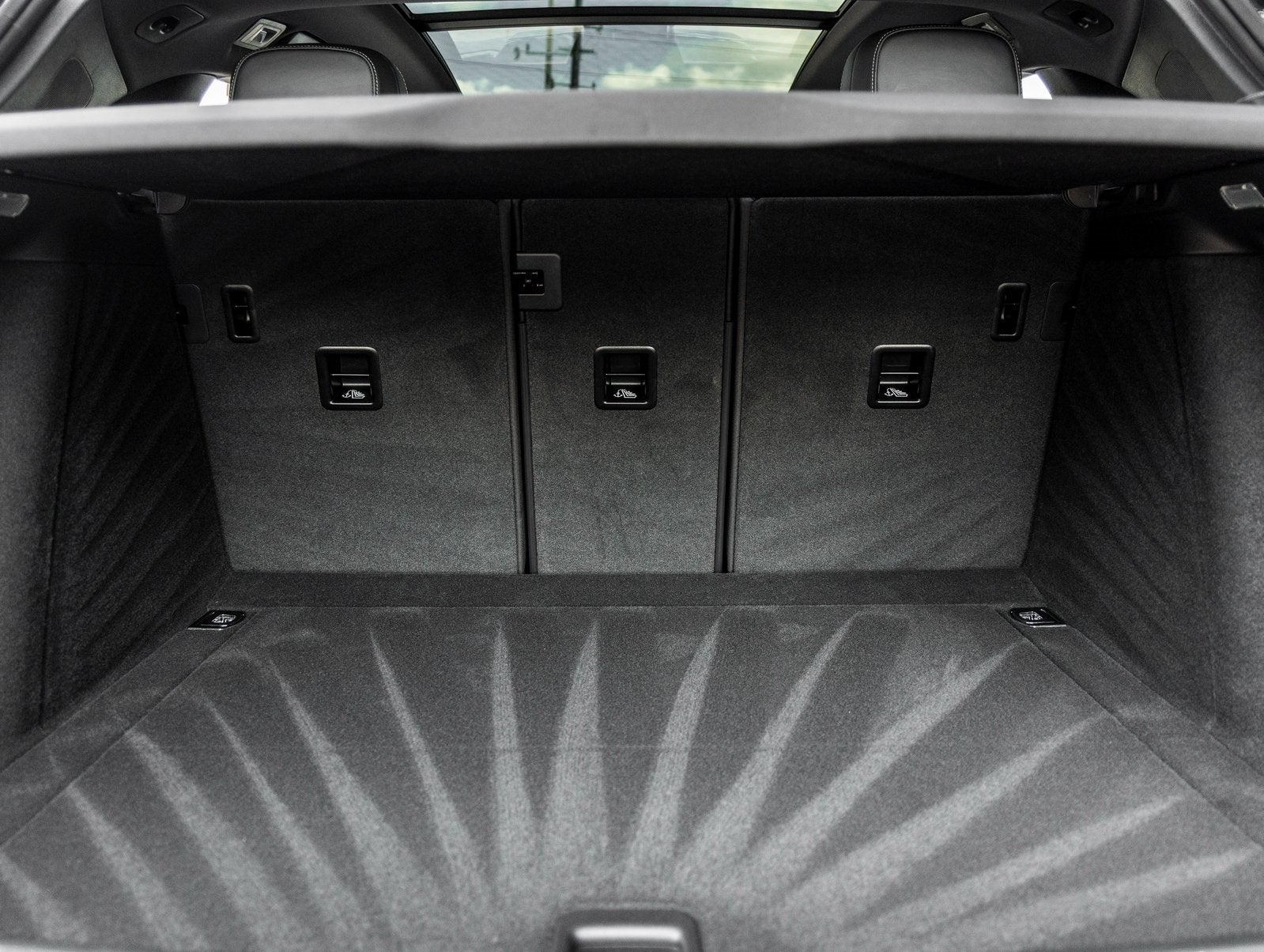 2026 Porsche Macan Macan T