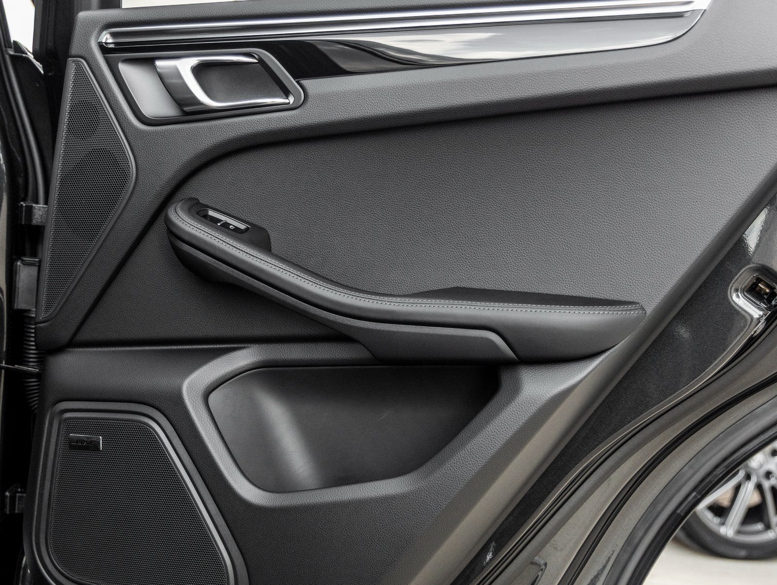 2026 Porsche Macan Macan T