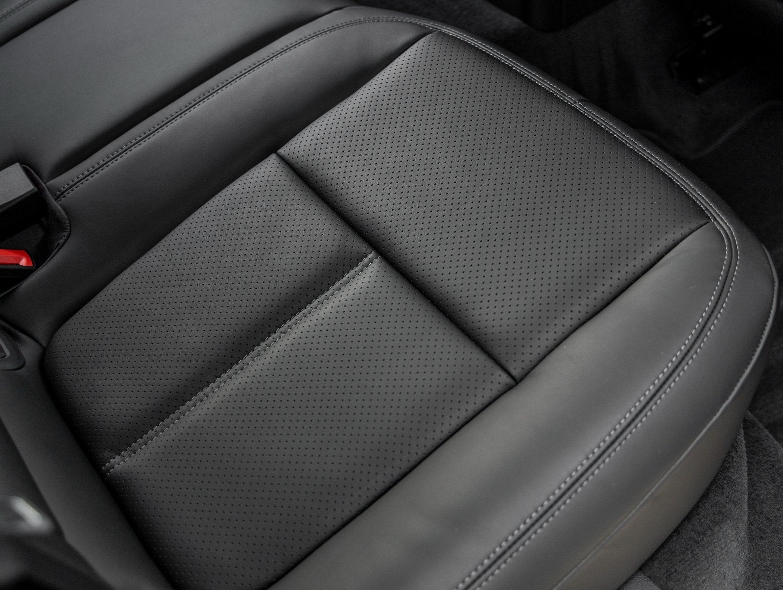 2026 Porsche Macan Macan T