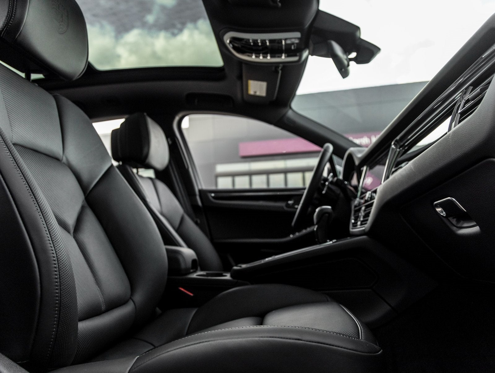 2026 Porsche Macan Macan T