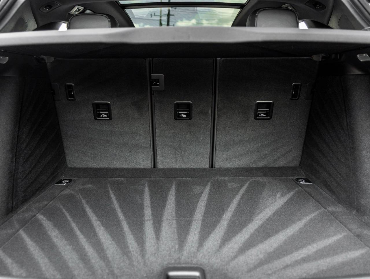 2026 Porsche Macan Macan T