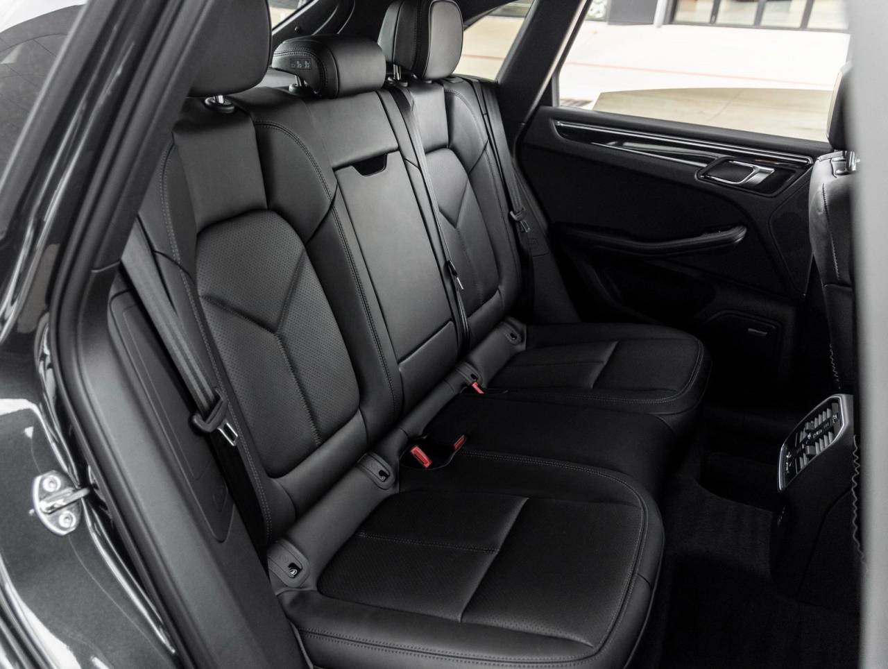 2026 Porsche Macan Macan T