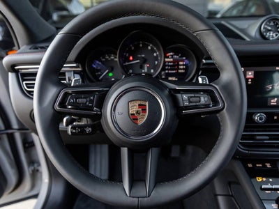 2026 Porsche Macan AWD
