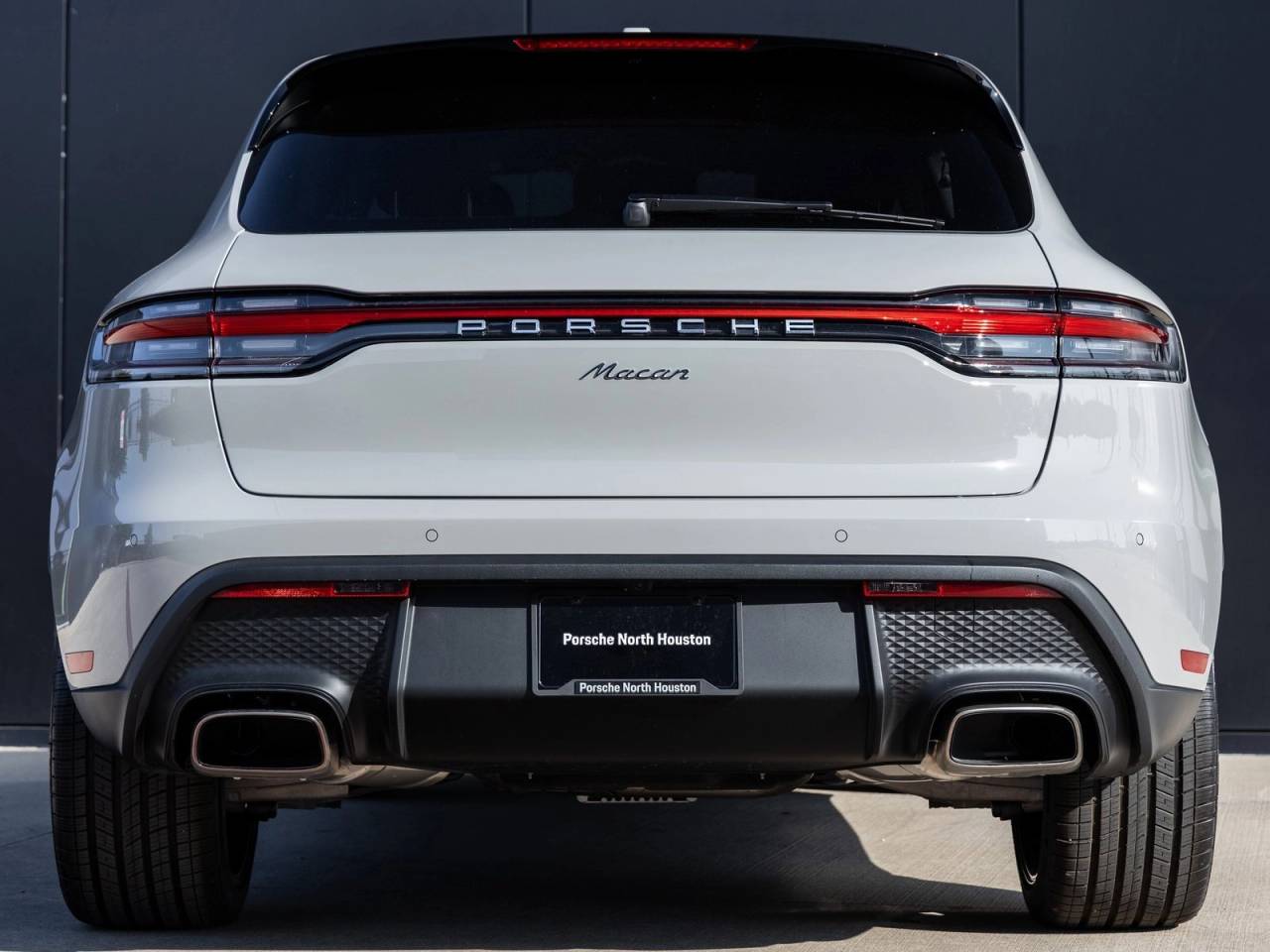 2026 Porsche Macan AWD