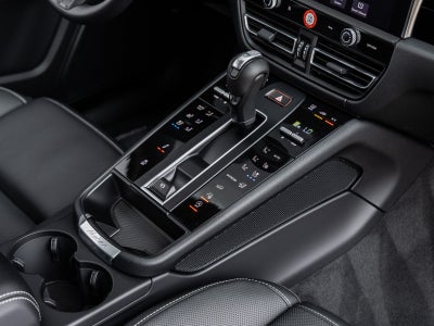 2026 Porsche Macan Macan T