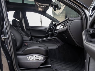 2026 Porsche Macan Macan T