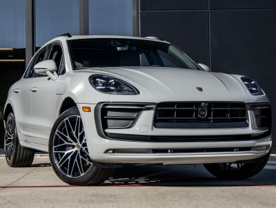 2026 Porsche Macan Macan