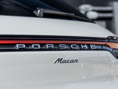 2026 Porsche Macan Macan