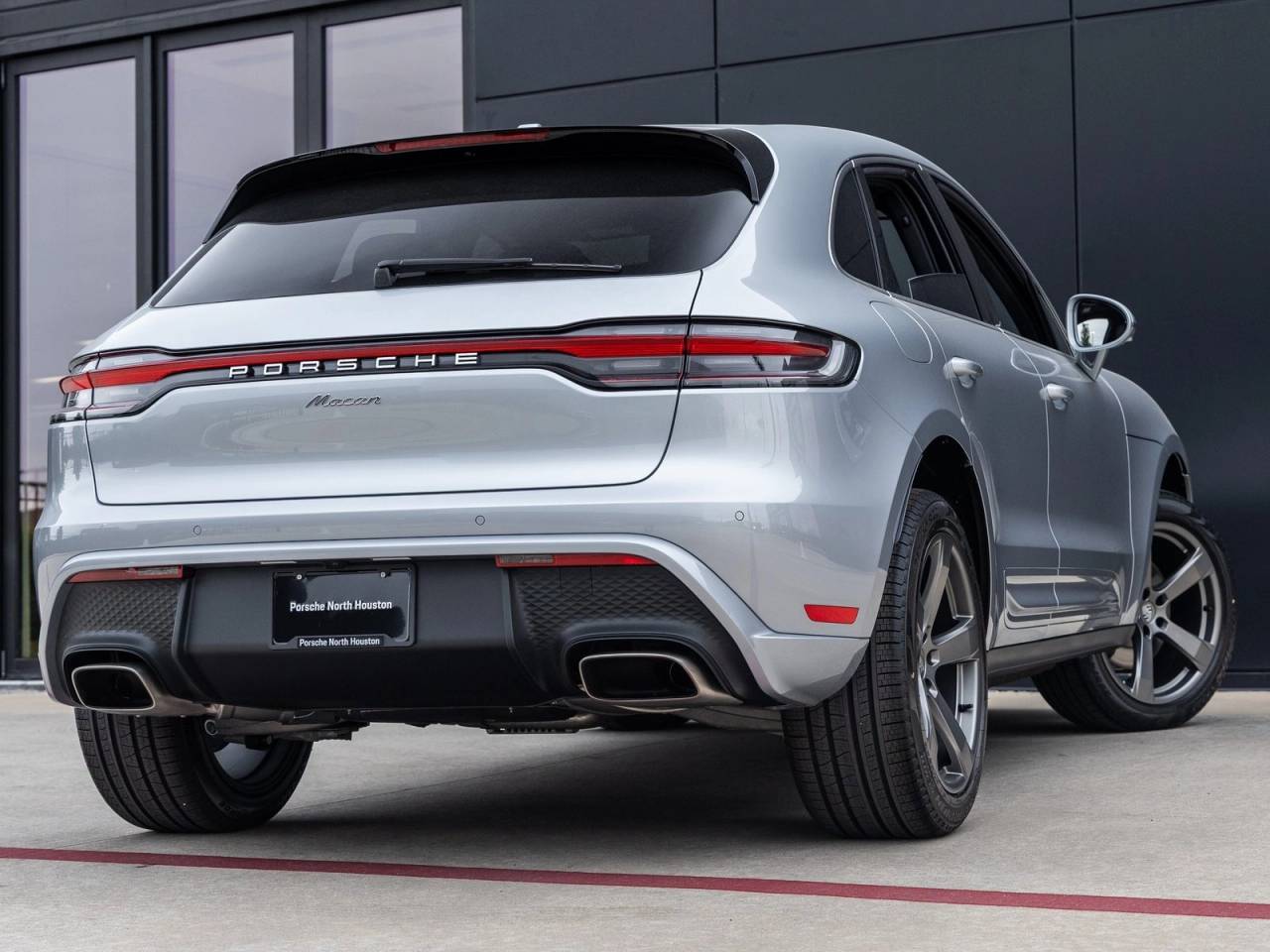 2026 Porsche Macan Macan